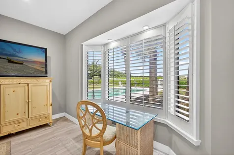 77 N Beach Road Jupiter Island FL 33455