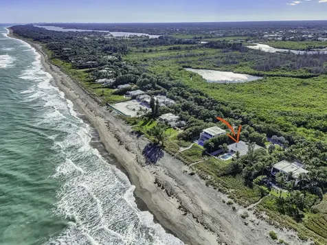 77 N Beach Road Jupiter Island FL 33455