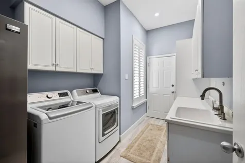 77 N Beach Road Jupiter Island FL 33455