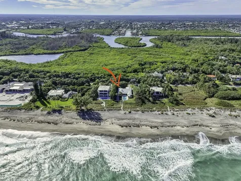 77 N Beach Road Jupiter Island FL 33455
