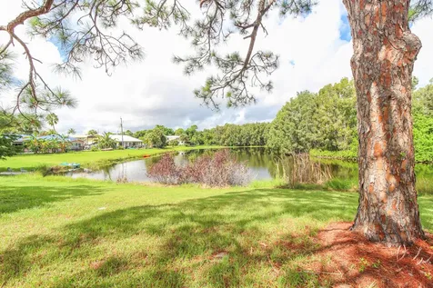 431 Ne Julia Court Jensen Beach FL 34957