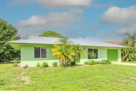 431 Ne Julia Court Jensen Beach FL 34957