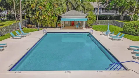 10185 Andover Coach Circle Lake Worth FL 33449