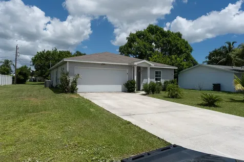 171 Se Juper Avenue Port Saint Lucie FL 34983