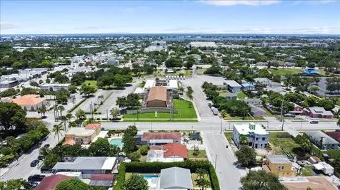2741 Parker Avenue West Palm Beach FL 33405