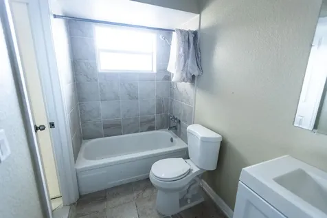 5161 W Oakland Park Boulevard Lauderdale Lakes FL 33313