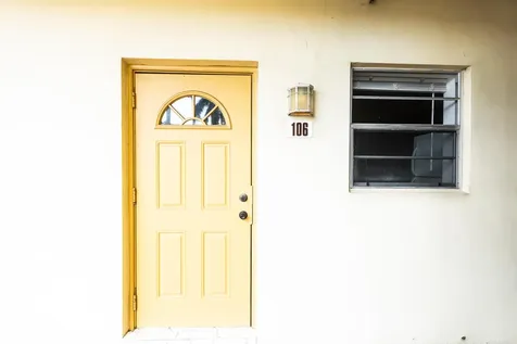 5161 W Oakland Park Boulevard Lauderdale Lakes FL 33313
