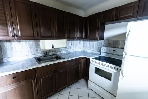 5161 W Oakland Park Boulevard Lauderdale Lakes FL 33313