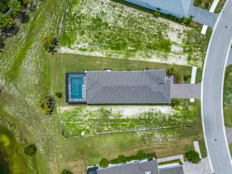 2148 Falls Manor Vero Beach FL 32967