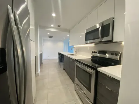 5401 Collins Avenue Miami Beach FL 33140