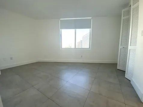5401 Collins Avenue Miami Beach FL 33140