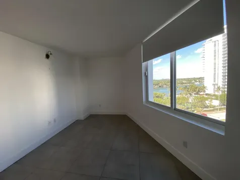 5401 Collins Avenue Miami Beach FL 33140
