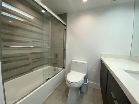 5401 Collins Avenue Miami Beach FL 33140