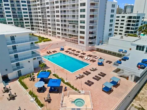 5401 Collins Avenue Miami Beach FL 33140