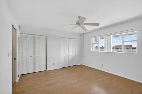 111 Shore Court North Palm Beach FL 33408