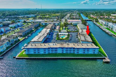 111 Shore Court North Palm Beach FL 33408