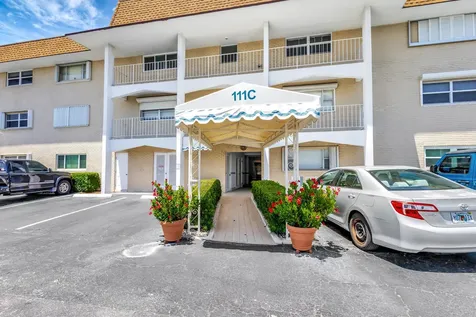 111 Shore Court North Palm Beach FL 33408