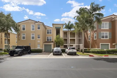 11730 St Andrews 301 Place Wellington FL 33414