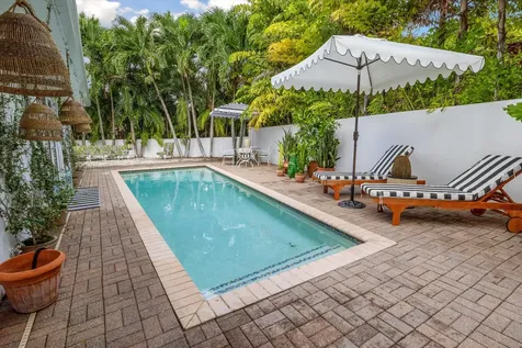 202 32nd Street West Palm Beach FL 33407