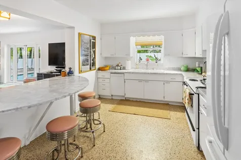 202 32nd Street West Palm Beach FL 33407
