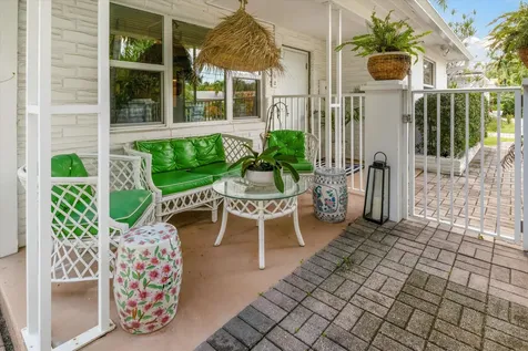 202 32nd Street West Palm Beach FL 33407