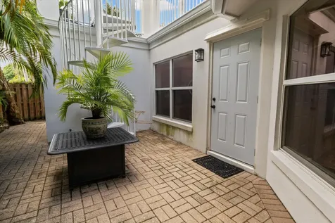 202 32nd Street West Palm Beach FL 33407