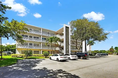 3036 Oakridge D Deerfield Beach FL 33442