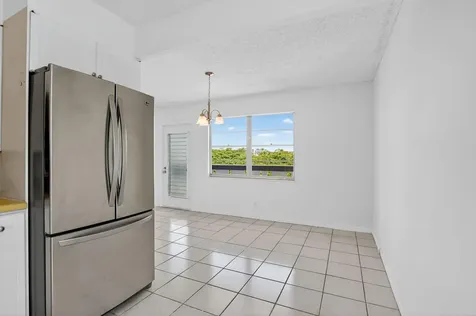 3036 Oakridge D Deerfield Beach FL 33442