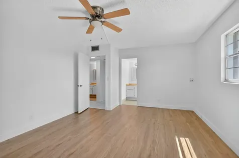 3036 Oakridge D Deerfield Beach FL 33442
