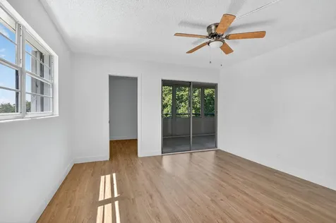 3036 Oakridge D Deerfield Beach FL 33442