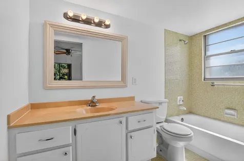 3036 Oakridge D Deerfield Beach FL 33442