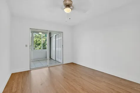 3036 Oakridge D Deerfield Beach FL 33442
