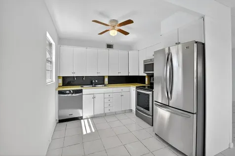 3036 Oakridge D Deerfield Beach FL 33442