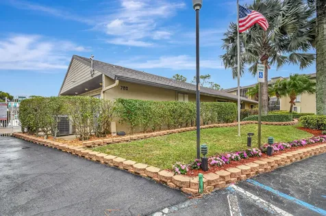 719 Sunny Pine Way Greenacres FL 33415