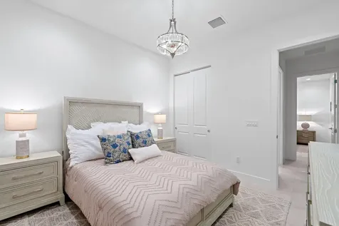 10099 Regency Way Palm Beach Gardens FL 33412