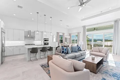 10099 Regency Way Palm Beach Gardens FL 33412