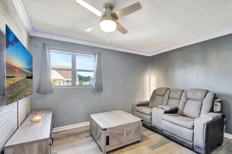 6041 Lace Wood Circle Lantana FL 33462