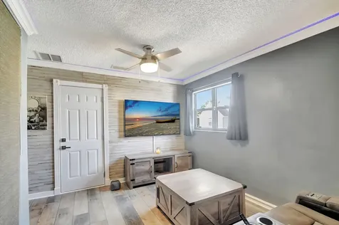 6041 Lace Wood Circle Lantana FL 33462