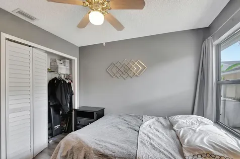 6041 Lace Wood Circle Lantana FL 33462