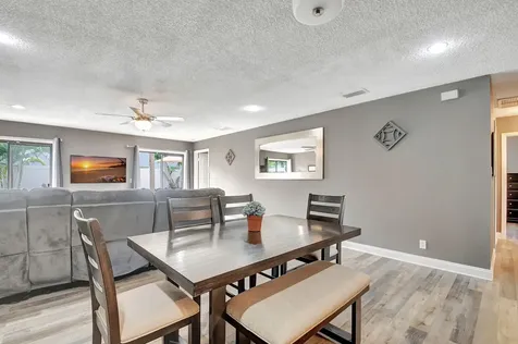 6041 Lace Wood Circle Lantana FL 33462