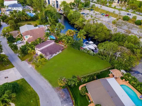 462 NE 9th Avenue Deerfield Beach FL 33441