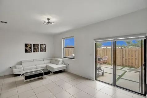 23061 Sw 128th Place Miami FL 33170