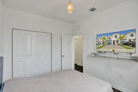 23061 Sw 128th Place Miami FL 33170