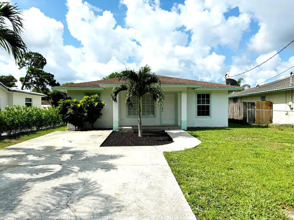 6682 4th Street Jupiter FL 33458