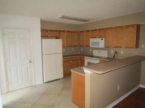 2212 White Pine Circle Greenacres FL 33415
