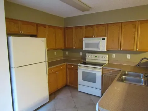 2212 White Pine Circle Greenacres FL 33415