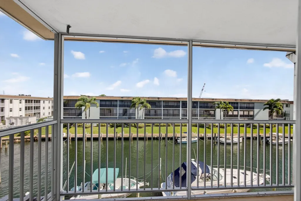 131 Doolen Court North Palm Beach FL 33408