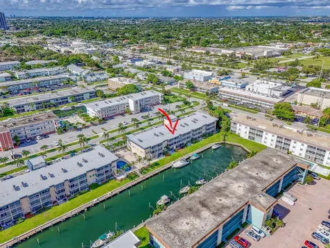 131 Doolen Court North Palm Beach FL 33408