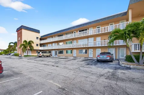 131 Doolen Court North Palm Beach FL 33408