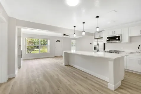 3701 S Avenue Fort Pierce FL 34947